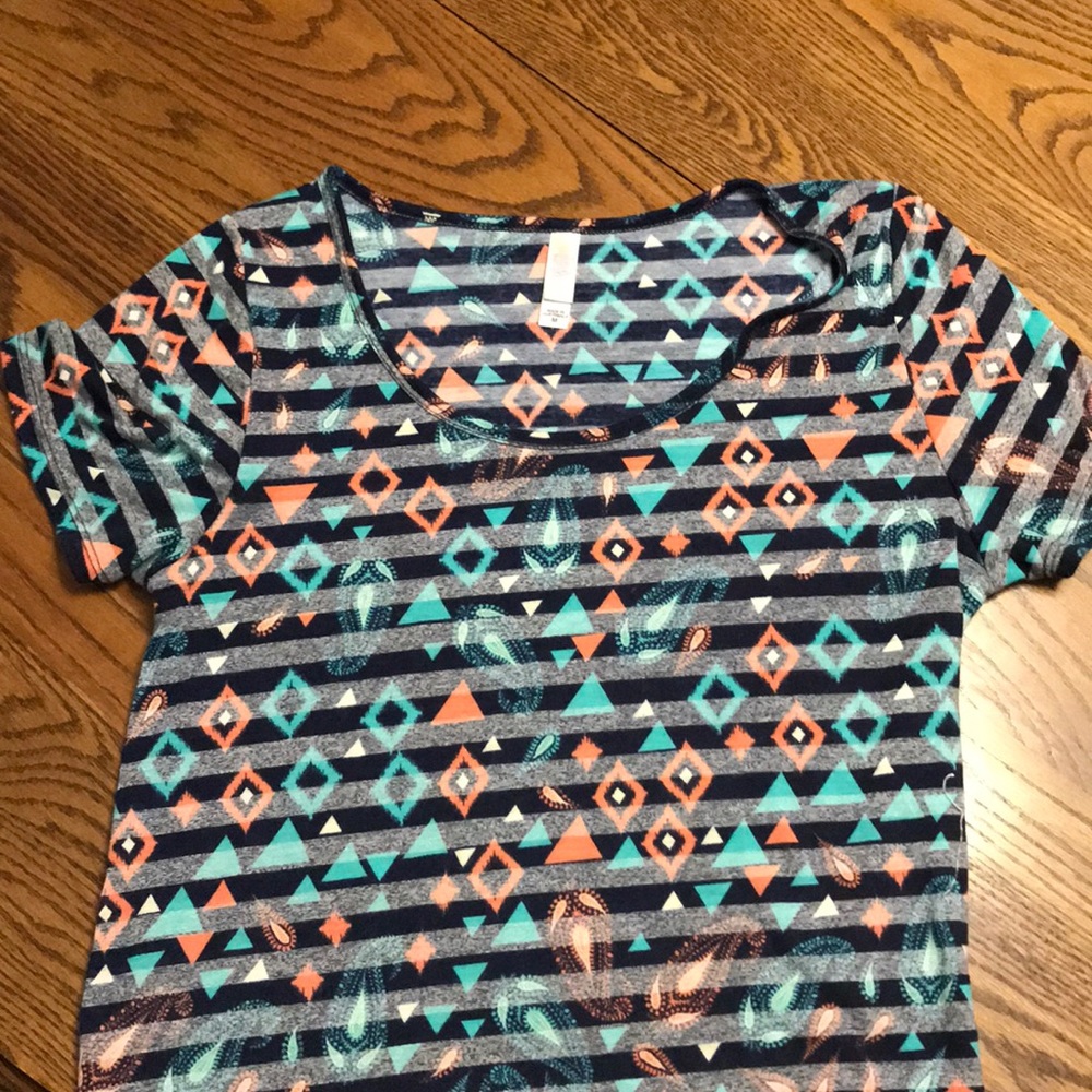 Short sleeve shirt
